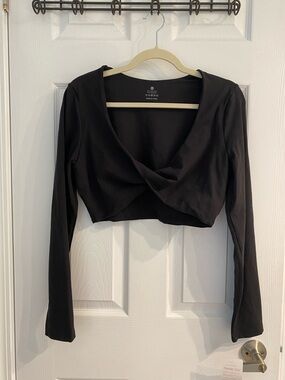 Lacozy Women's Black Long-Sleeve Twist-Front Stretchy Crop Top. XL